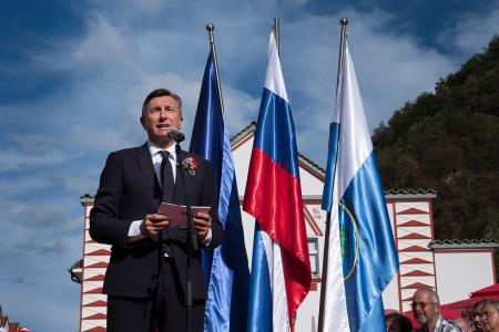 Izjemen obisk zaznamoval 50. Dneve narodnih noš in oblačilne dediščine v Kamniku (Blaž T. Muc)  (12)